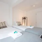 Spacious Penthouse For 8 People In The Centre Daire