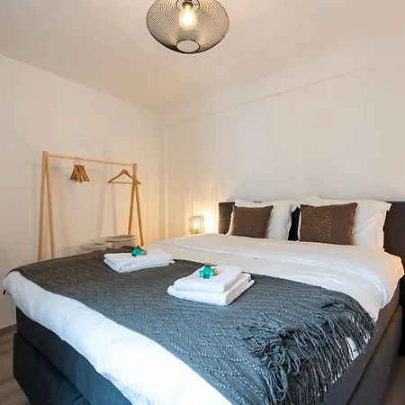 Spacious Penthouse For 8 People In The Centre *