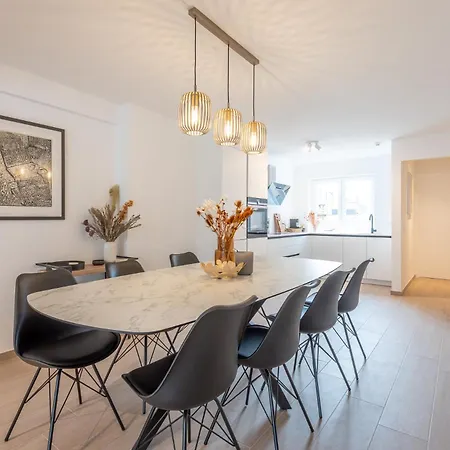 Apartmán Spacious Penthouse For 8 People In The Centre Ostende